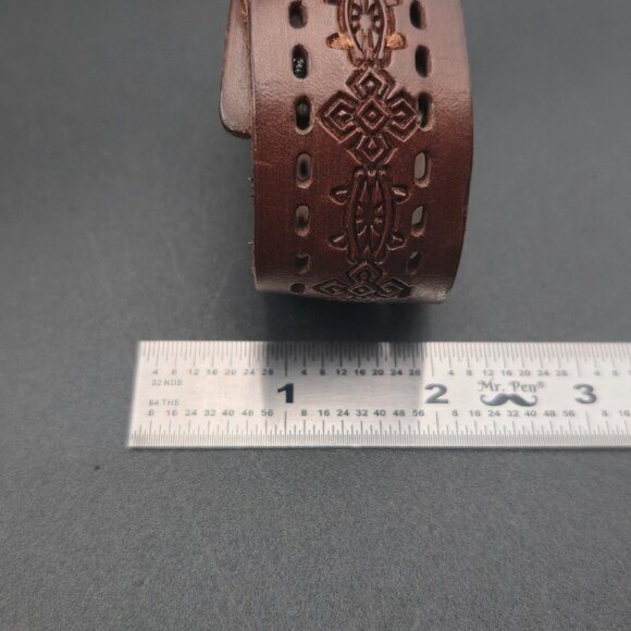 6.5 Inch 3 Button Adjustable Wide Pattern Leather Bracelet B971 - Picture 5 of 6